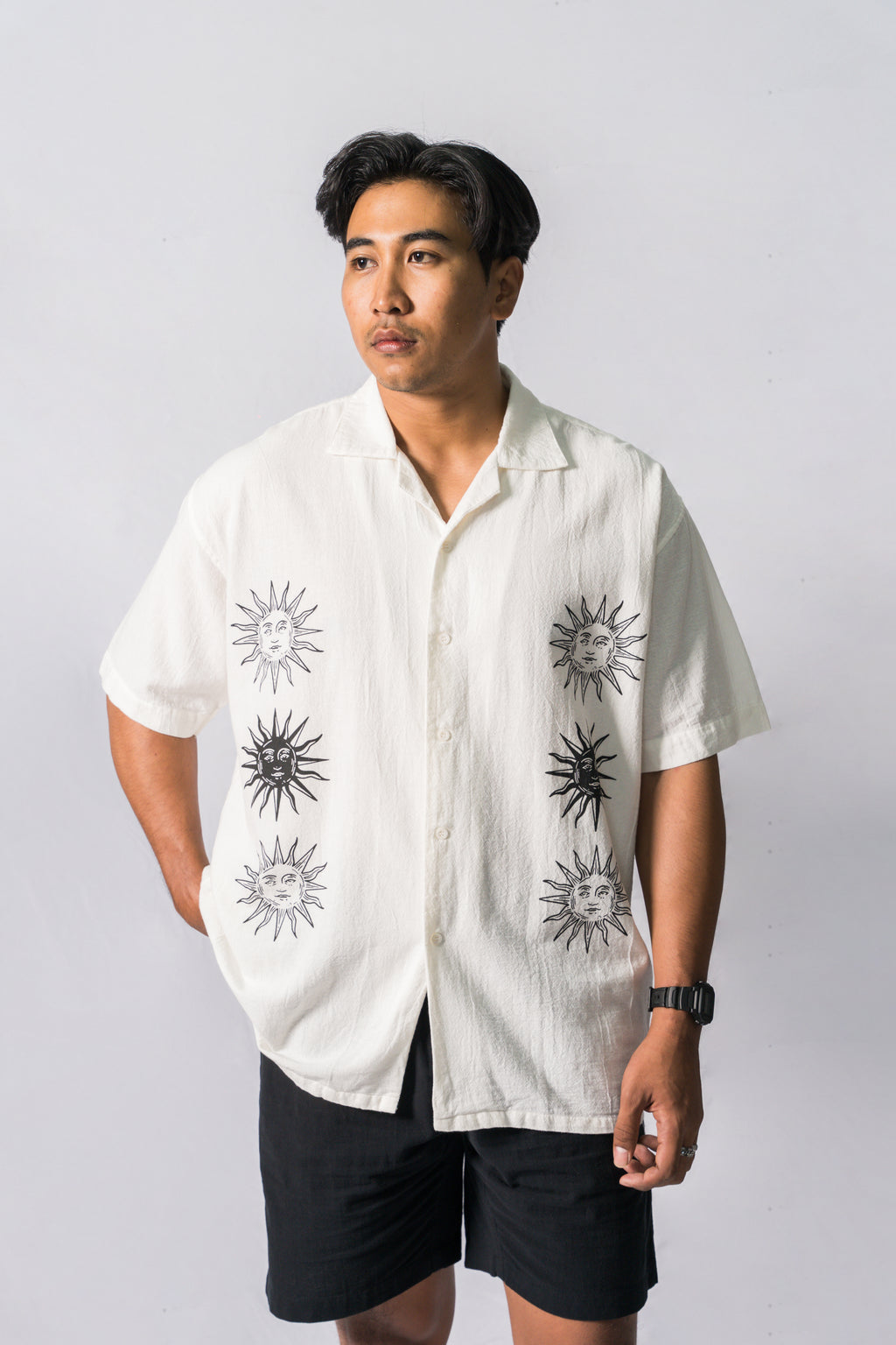 SUNS Off White Relaxed-Fit Printed Shirt