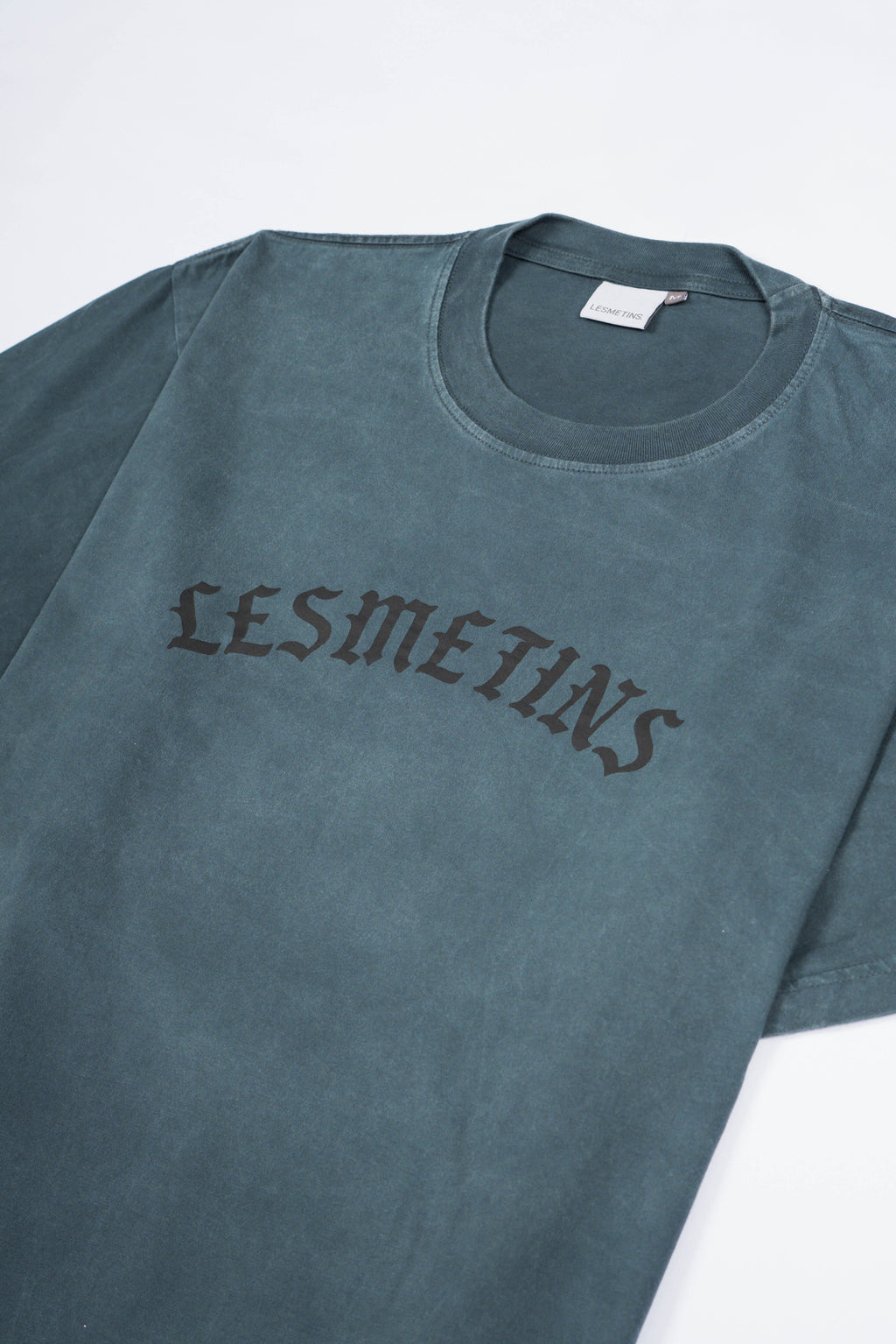 ISABELL Green Bottle Wash Loose-Fit Tee