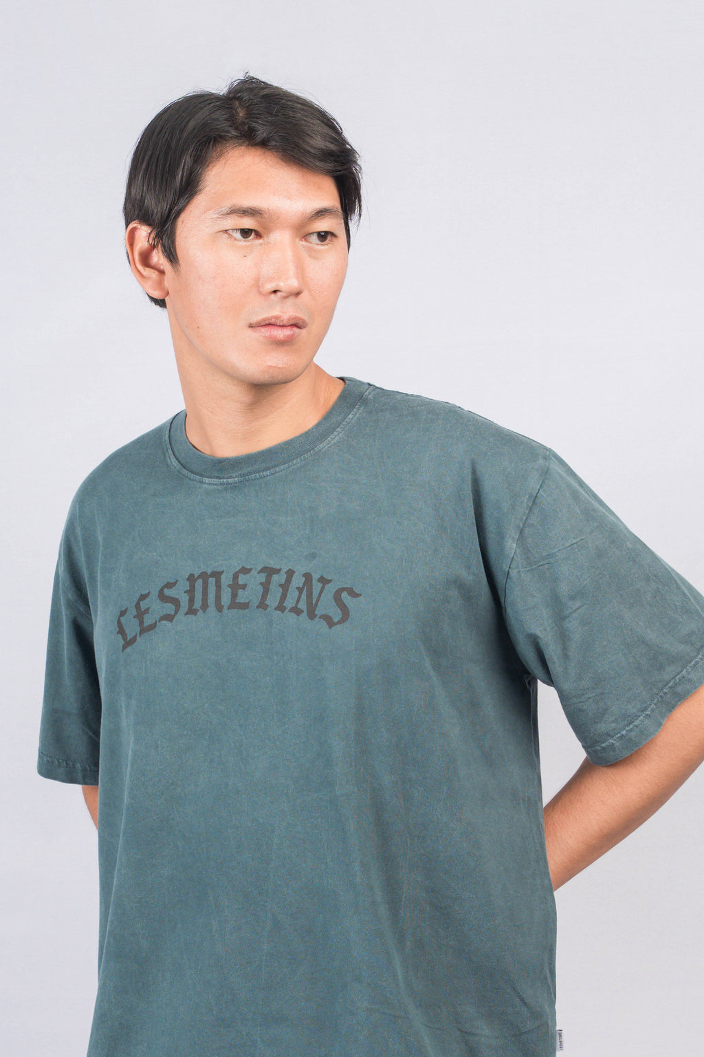 ISABELL Green Bottle Wash Loose-Fit Tee