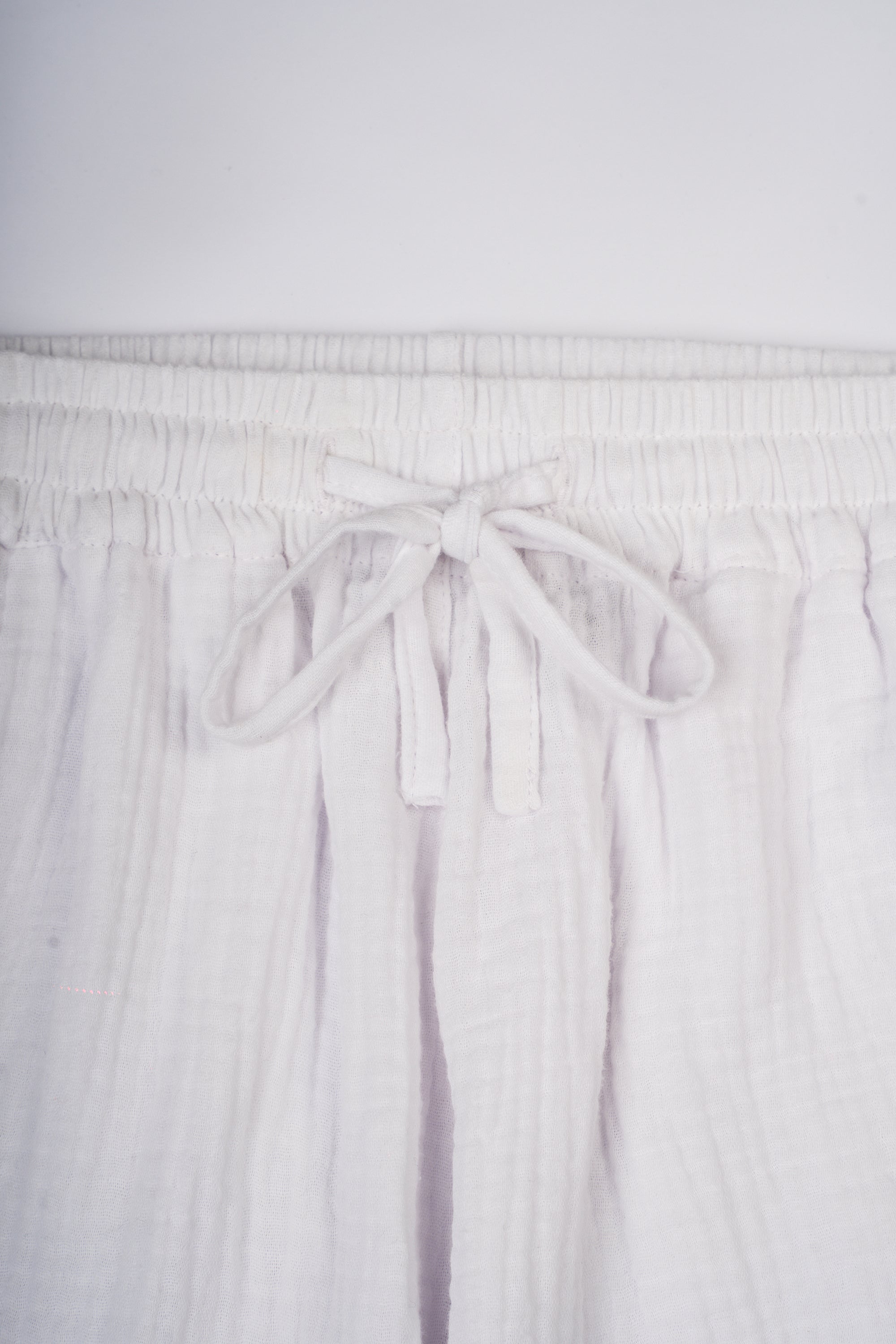 LINA White Regular-Fit Sweat Shorts