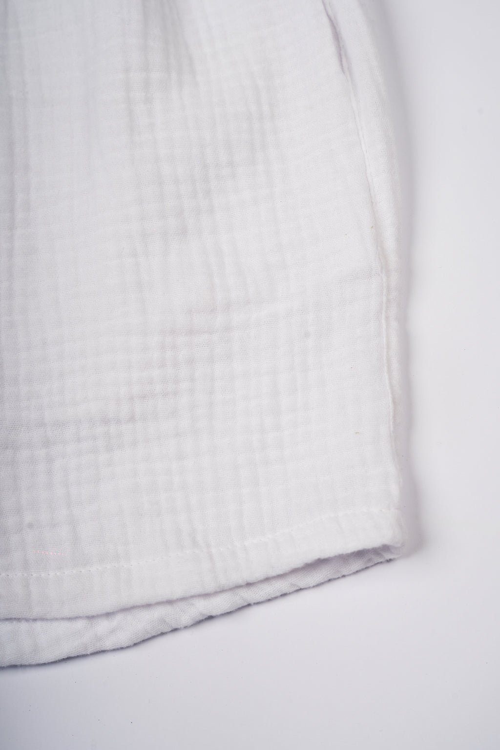 LINA White Regular-Fit Sweat Shorts