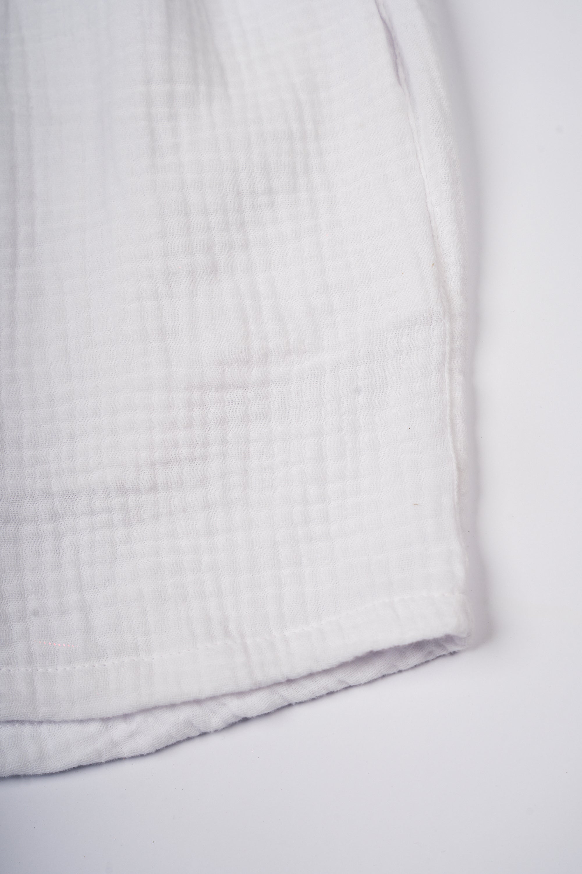 LINA White Regular-Fit Sweat Shorts